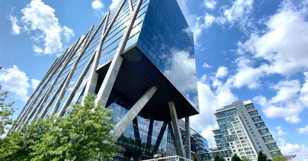 ドラムの査定額に影響する要素と買取相場の目安をわかりやすく解説する図解風イメージ