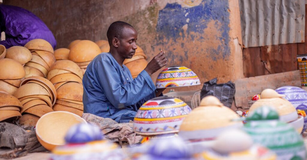 横浜市の地元外壁塗装業者が施工中の様子。信頼と地域密着が伝わる現場写真。