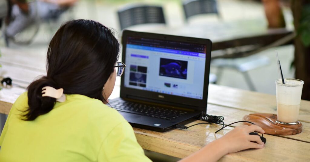 害獣駆除業者の広告に惑わされるリスクを示すイメージ写真