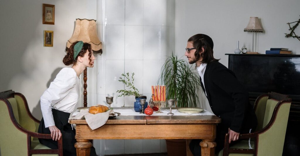 ピアノ買取を体験した人々の成功と失敗を表すストーリー風イラスト