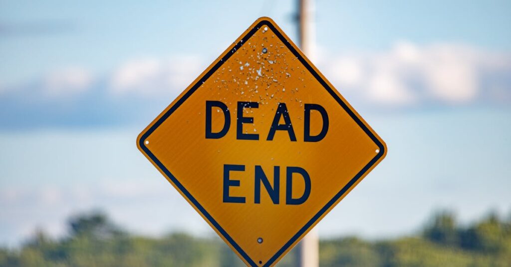 害獣駆除業者の過剰広告に騙されないよう注意喚起する標識のイメージ