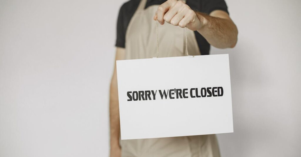 害獣駆除業者との契約トラブルに注意を促すイメージ写真