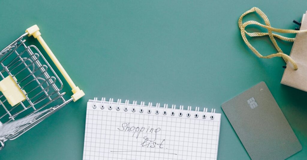 宅配買取・店頭買取・出張買取の違いを比較する表。各方法のメリットとデメリットが一覧で示されている