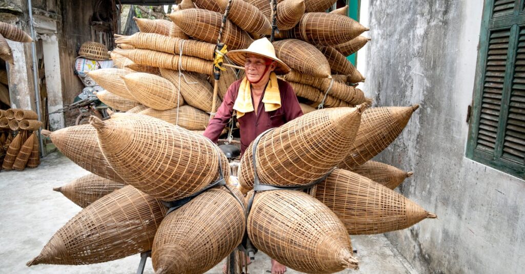 地元業者と大手業者の違いを比較する図解。価格や対応の違いが分かる内容。