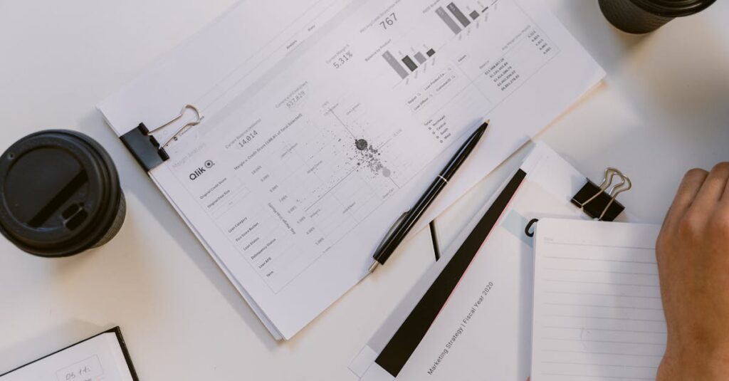 日本でデータ通信のみの格安SIMプランを選ぶ際のチェックポイントを示したイメージ