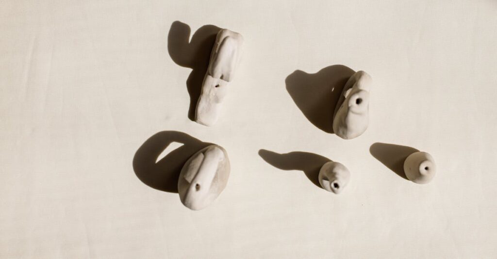 ギターやピアノなどの楽器ごとの査定ポイントを図解するイメージ。