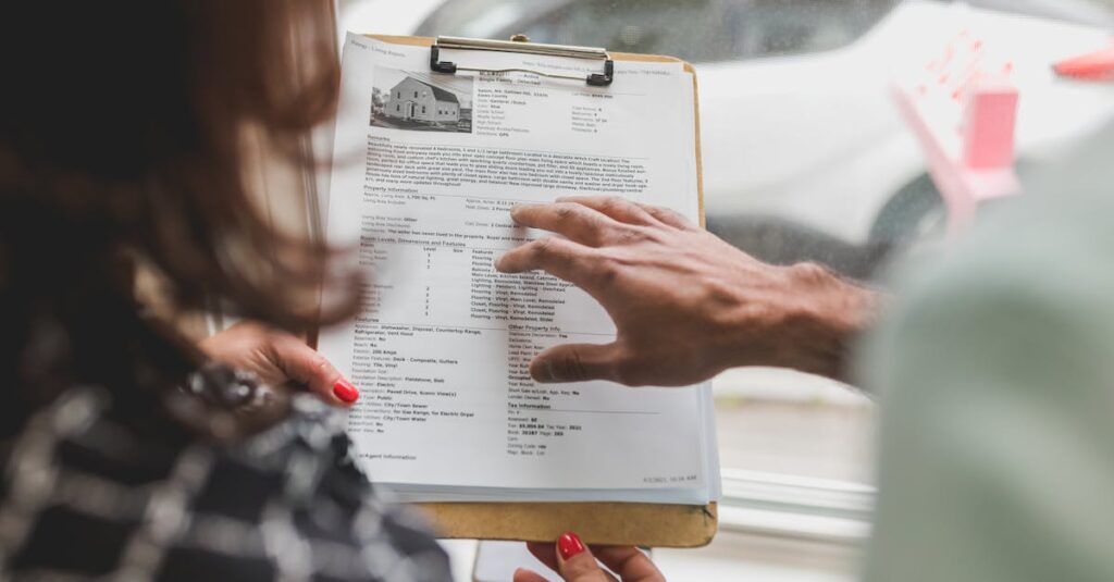 サックス買取業者の一覧とユーザー評価が並ぶレビュー画面。