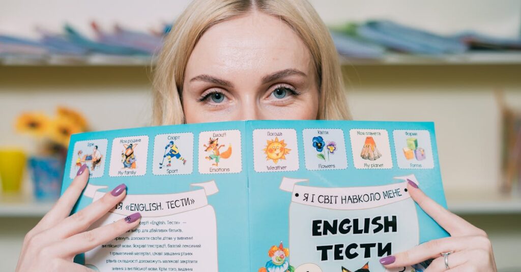 子どもに合った英会話教室を親が考えて選んでいる様子