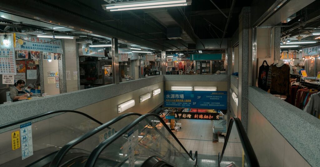 他社レンタルサービスとairCloset Mallの違いを比較した表のイメージ