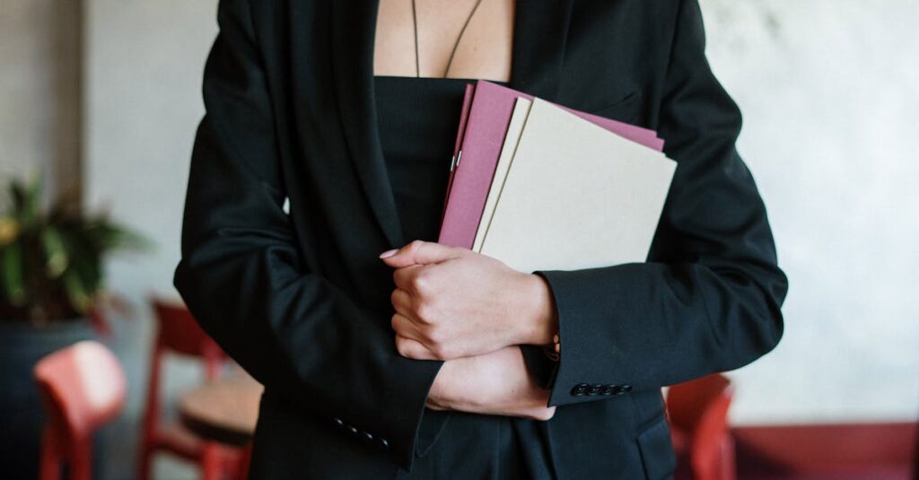 dinomoと他社キャリアサービス（SHElikesやワンダフルワークスなど）を比較することで、それぞれの強みや違いを明確に理解しやすくなります。