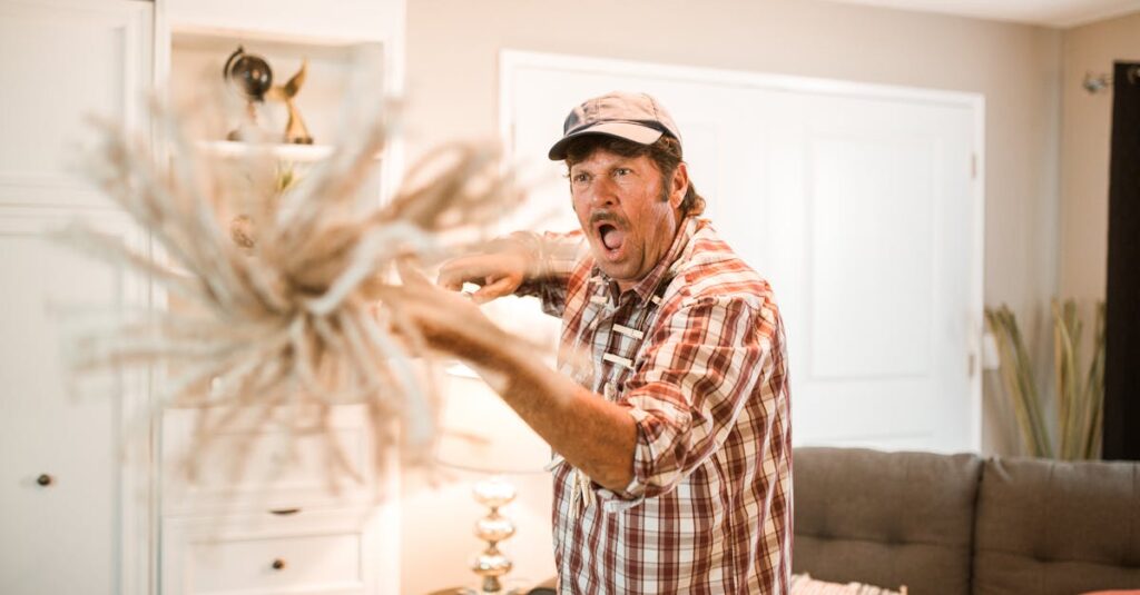 ナーワルのロボット掃除機が水拭き中にモップを洗浄している様子