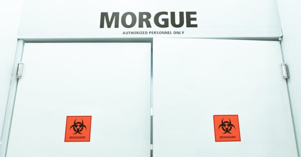 介護資格の無料制度に潜むリスクと事前確認ポイントをまとめた図