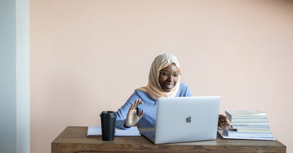 ファイナンシャルアカデミー講座のポジティブな評判に納得する人物