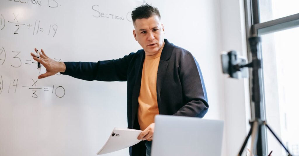 経験豊富なファイナンシャルアカデミー講師のイメージ