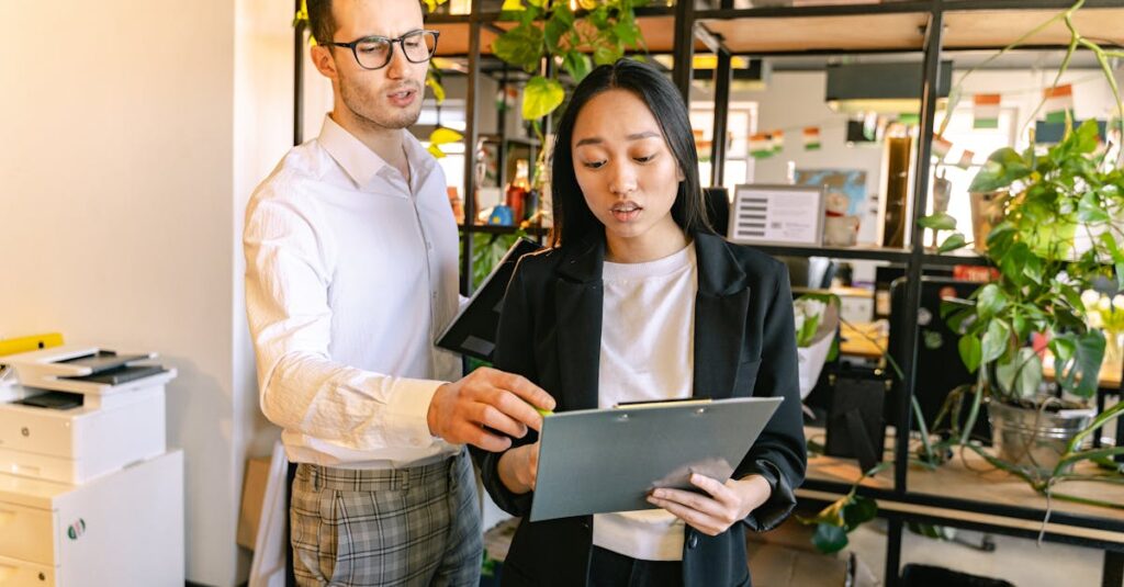 求職者支援制度を利用して介護のスキルを学ぶ人々のイメージ