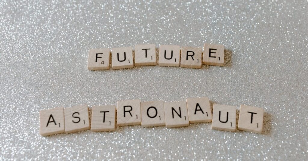 キャリアの選択肢を前に迷いながらも前進しようとする若者の背中