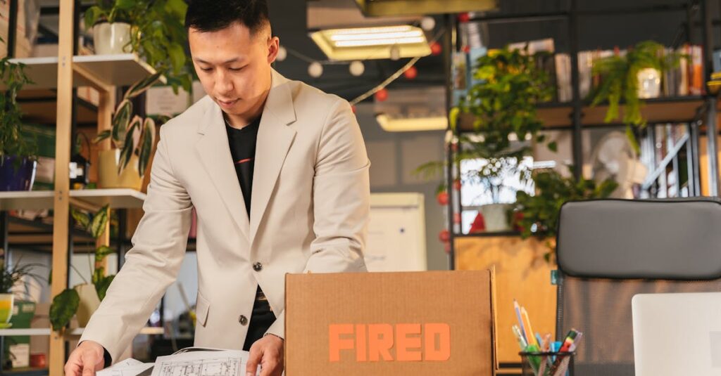 資格を取得して新しいキャリアを始めようとしている女性