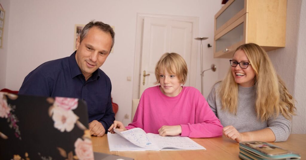 通信講座で受講者が講師に質問やサポートを受けている様子