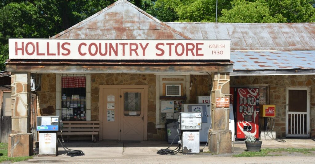 10年以上使用された経年劣化した給湯器ユニット