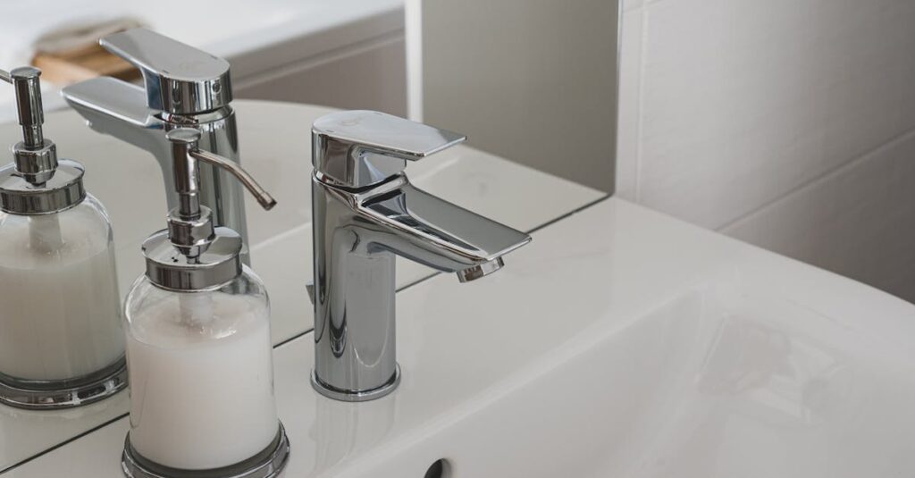 おそうじ革命による浴室クリーニングのビフォーアフター画像