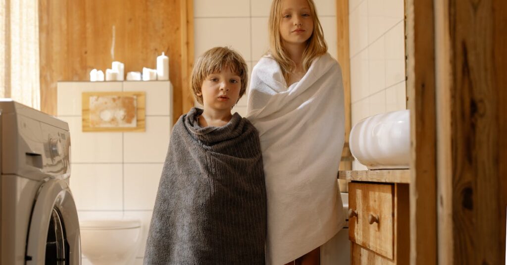 給湯器の見積もりを複数比較するユーザーの様子